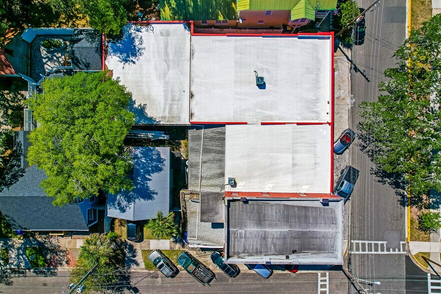 More Photos Of 516 Ash St, Fernandina Beach Freestanding For Lease
