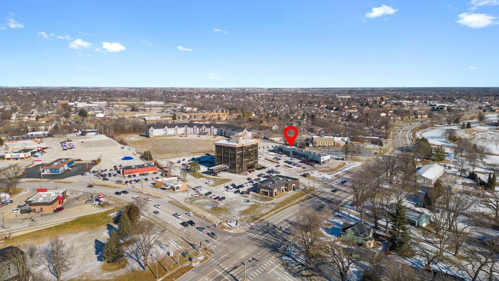 More Photos Of 2570 Middle, Bettendorf General Retail For Sale