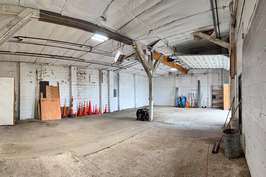 More Photos Of 1100 W Town St, Columbus Industrial For Sale