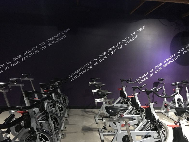 More Photos Of 4455 Van Nuys Blvd, Sherman Oaks Storefront For Sale