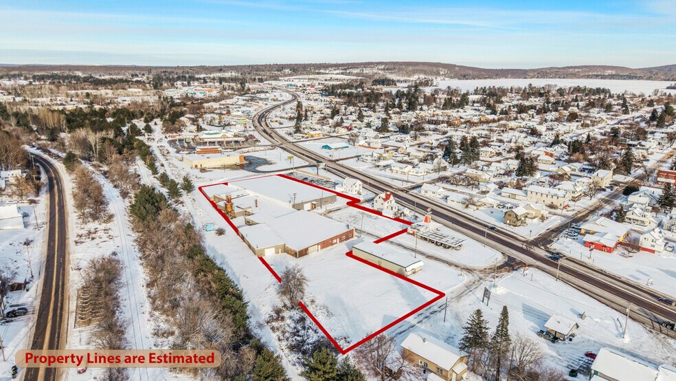 More Photos Of 106 E Smith St, Iron Mountain Distribution For Sale