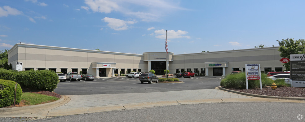 Primary Photo Of 179 Gasoline Aly, Mooresville Office Residential For Lease