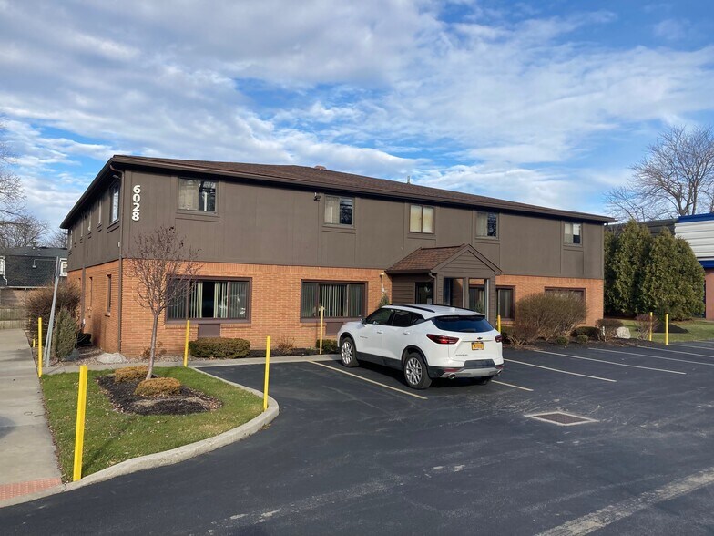 More Photos Of 6028 Sheridan Dr, Williamsville Office For Sale