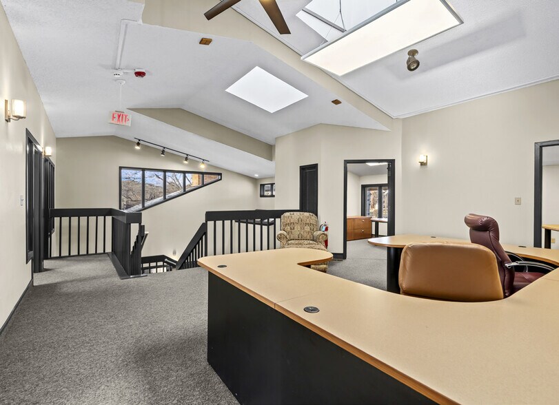 More Photos Of 1401-1405 W 29th St, Loveland Office For Sale