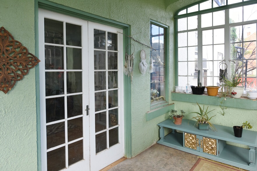 More Photos Of 200 E Vista St, Bisbee Movie Radio TVStudio For Sale