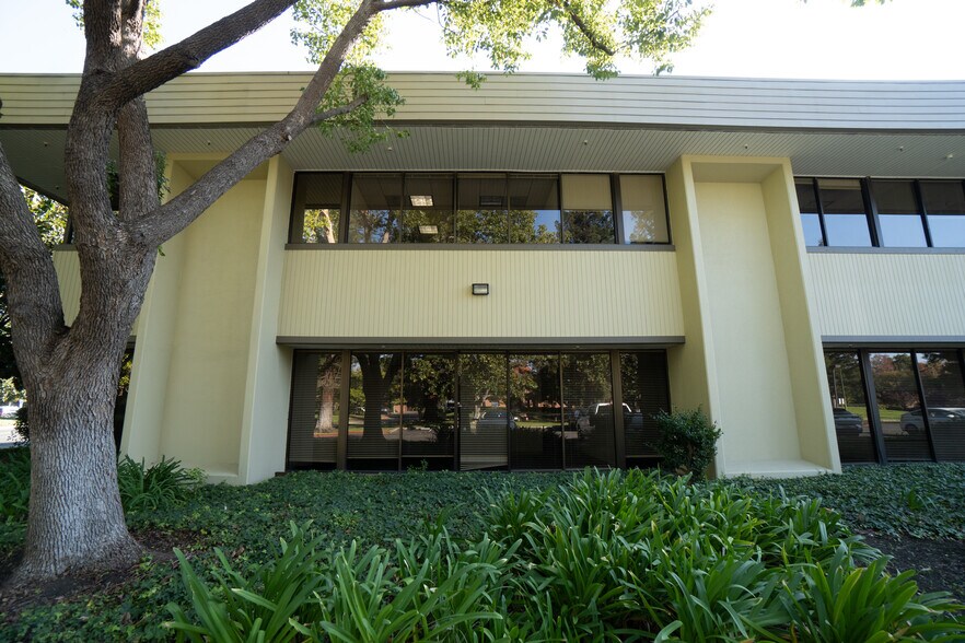 More Photos Of 375 N Wiget Ln, Walnut Creek Office For Lease