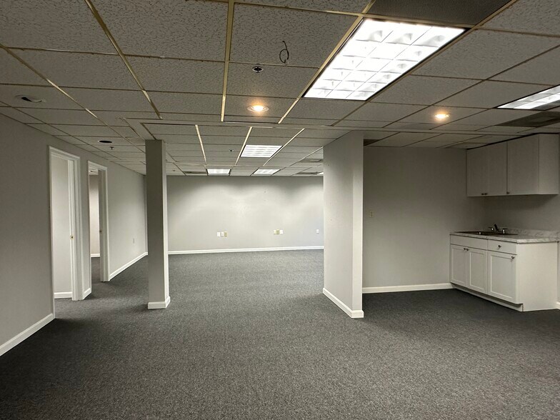 More Photos Of 305 Harrison St, Leesburg Medical For Lease