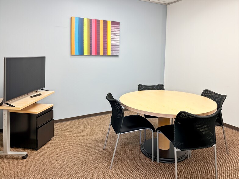 More Photos Of 2600 S Shore Blvd, League City Coworking Space