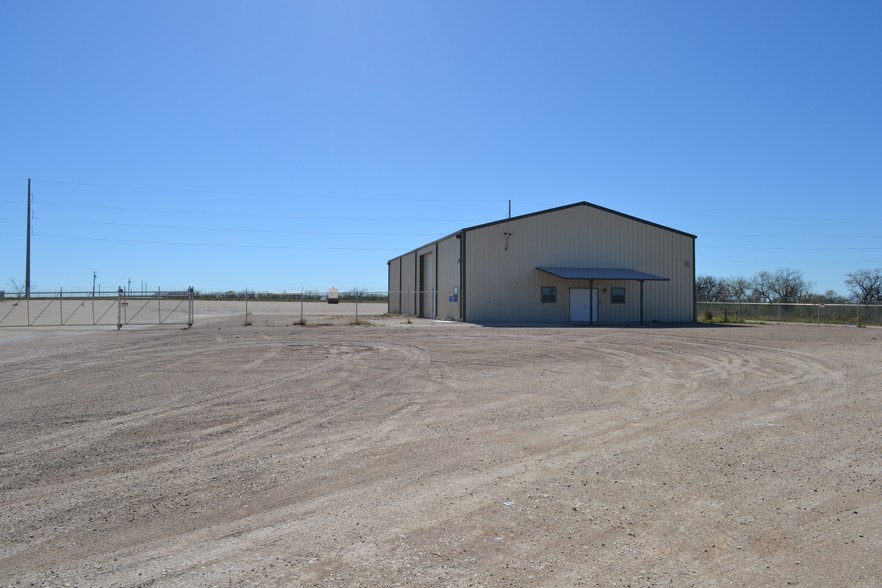 Primary Photo Of 257 Highway 72, Calliham Warehouse For Lease