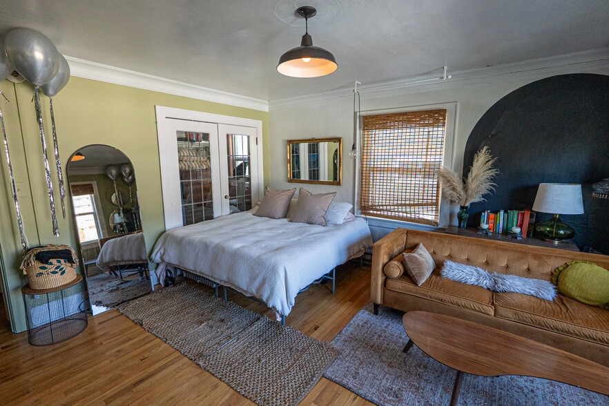 More Photos Of , Tacoma Multifamily For Sale