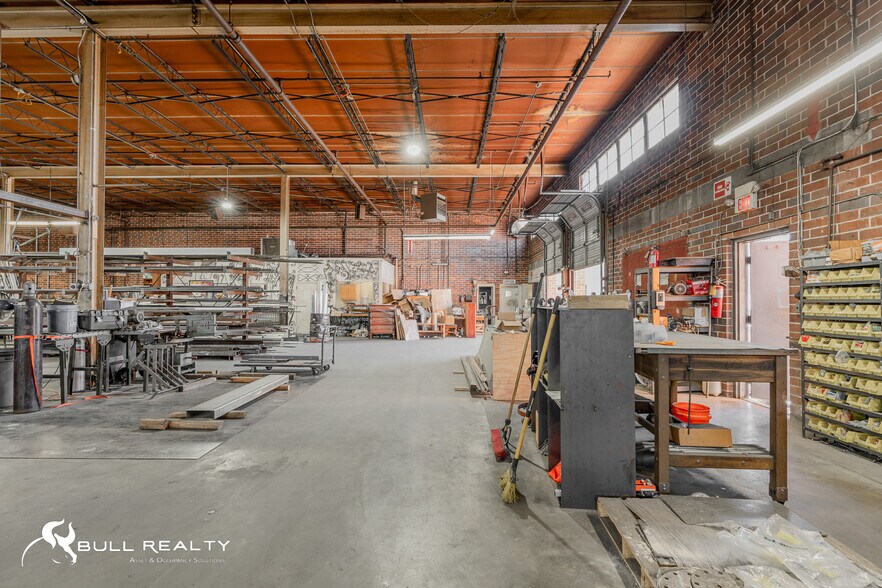More Photos Of 979 Donnelly Ave SW, Atlanta Warehouse For Sale