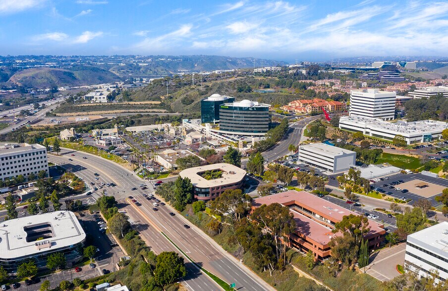 More Photos Of 5465 Morehouse Dr, San Diego Office For Lease