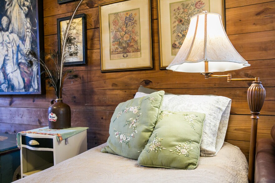 More Photos Of 12400 E Texas St, Burton Freestanding For Sale