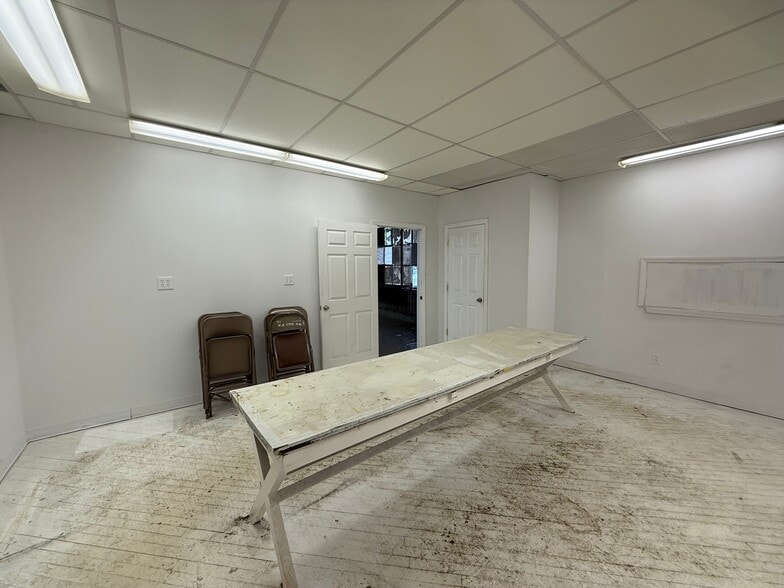 More Photos Of 3720 Jasper St, Philadelphia Manufacturing For Lease