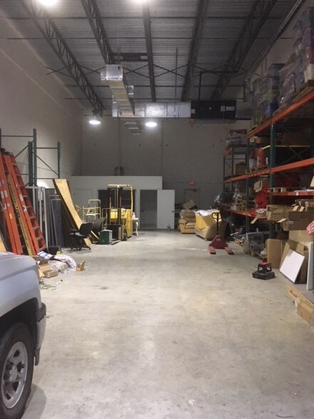 More Photos Of 14260 SW 142nd St, Miami Warehouse For Lease