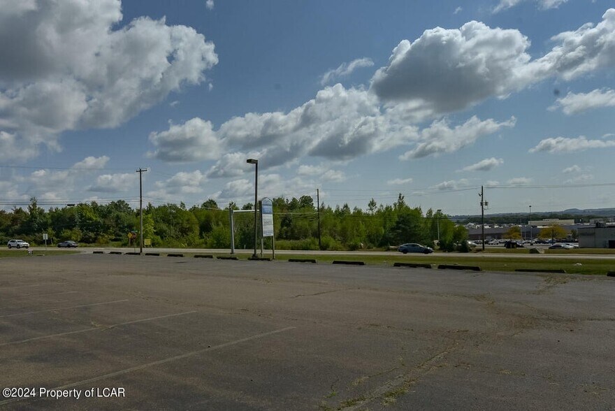 More Photos Of 832 Airport Rd, Hazle Township Medical For Sale