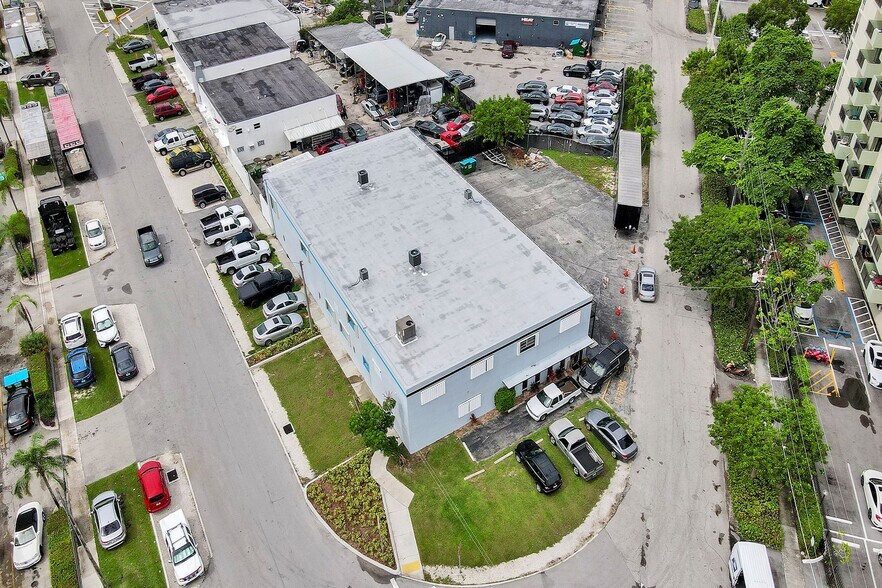 More Photos Of 1690 NE 134th St, North Miami Warehouse For Sale