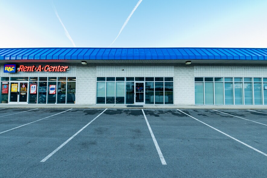 More Photos Of 1451 Earl L Core Rd, Morgantown Storefront Retail Office For Lease