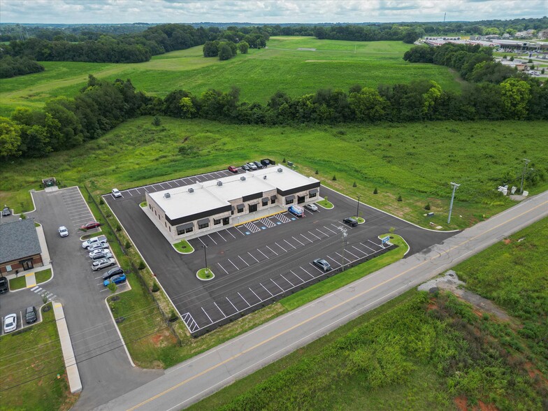 More Photos Of 625 Hornbuckle Rd, Clarksville Healthcare For Lease