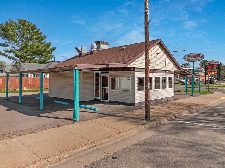 More Photos Of 410 2nd St, Chetek General Retail For Sale