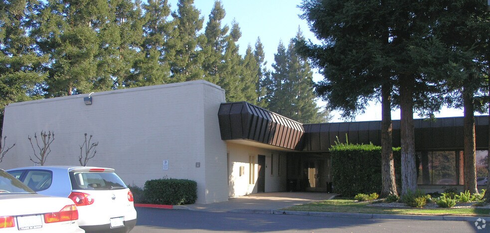 More Photos Of 701 Howe Ave, Sacramento Medical For Sale