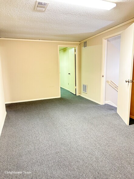 More Photos Of 6910 Bellaire Blvd, Houston Medical For Sale