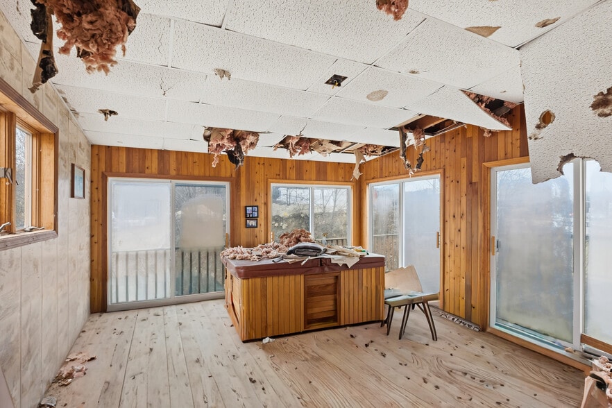 More Photos Of 360 SW Cutoff, Northborough Industrial For Sale