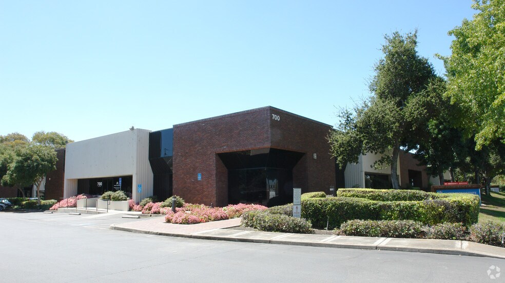 More Photos Of 650-700 E Calaveras Blvd, Milpitas Light Distribution For Lease