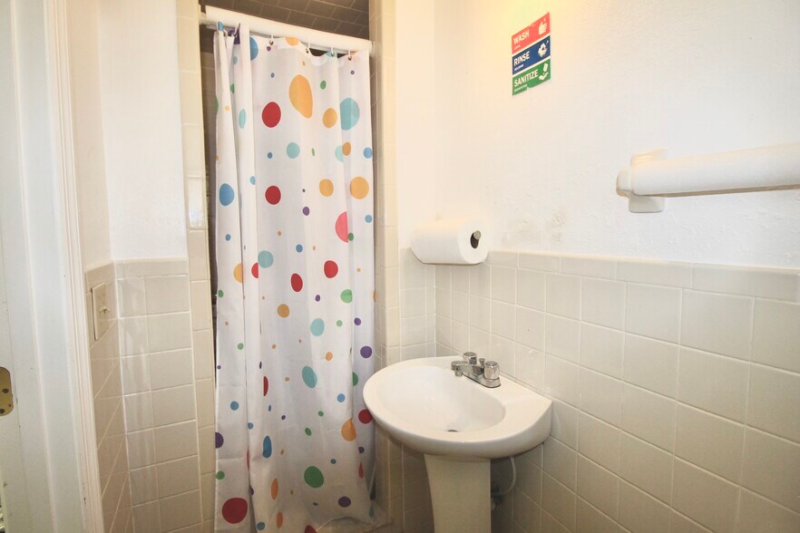 More Photos Of 610 Dundee Rd, Dundee Storefront Retail Residential For Sale