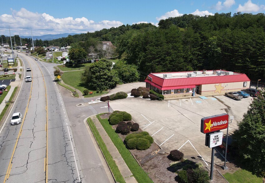 More Photos Of 244 N Main St, Hiawassee Fast Food For Lease