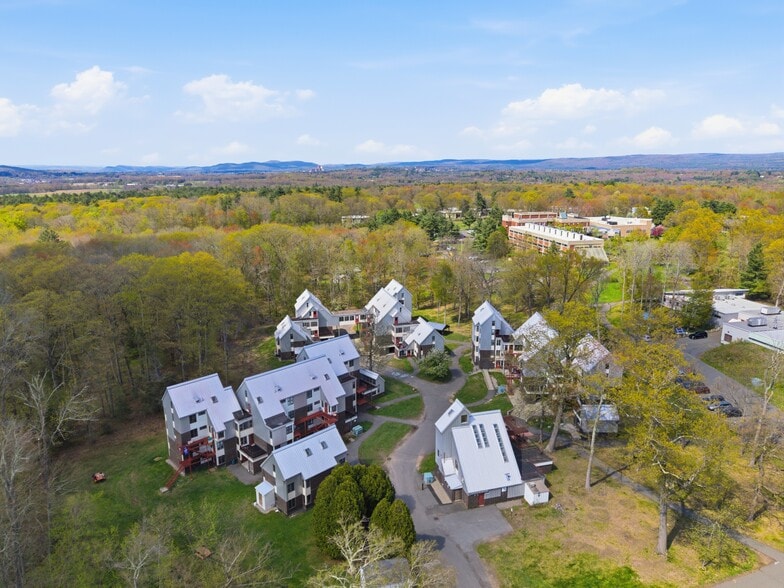 More Photos Of 893 West St, Amherst Schools For Sale