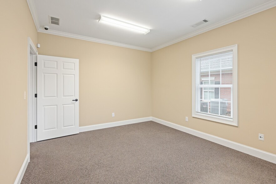 More Photos Of 3417 Canton Rd, Marietta Office For Lease