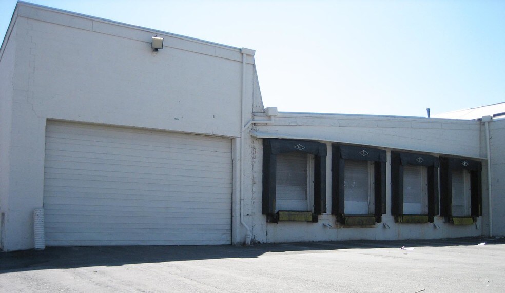 More Photos Of 45 Prospect Ave, Albany Warehouse For Lease