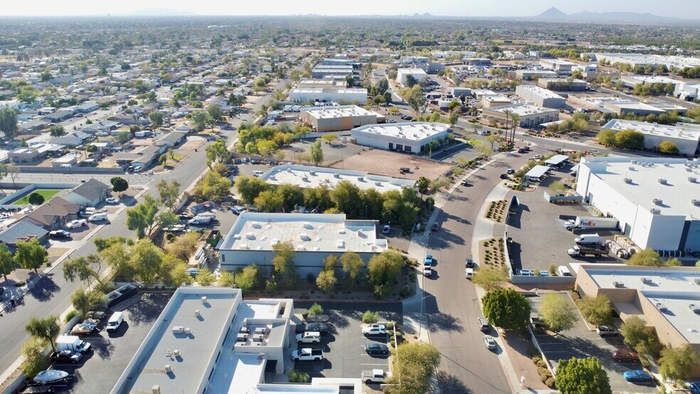 More Photos Of 4821 E Indigo St, Mesa Distribution For Sale