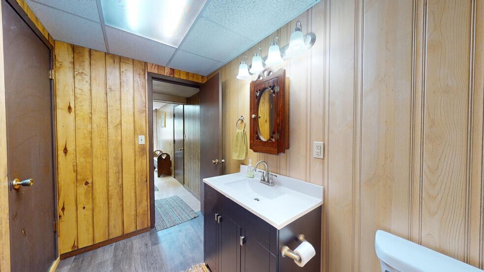 More Photos Of 17069 400th St, Leland Contractor Storage Yard For Sale