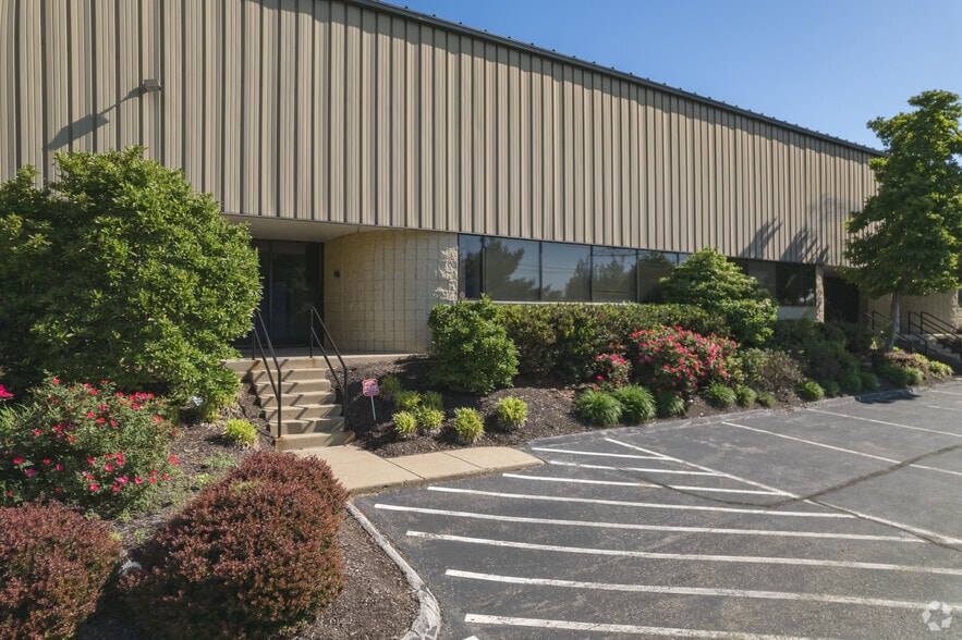 More Photos Of 2540 Market St, Aston Flex For Lease