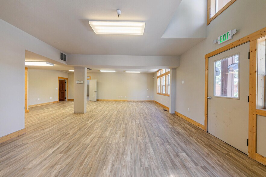 More Photos Of 12315 Deerfield Dr, Truckee Office Residential For Sale