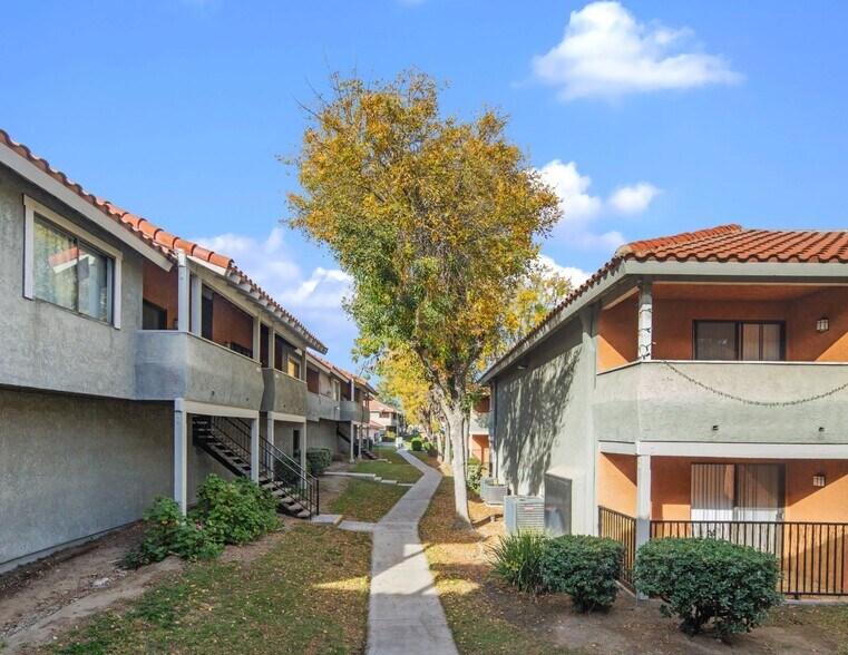 More Photos Of 1531 W Rialto Ave, Fontana Apartments For Sale