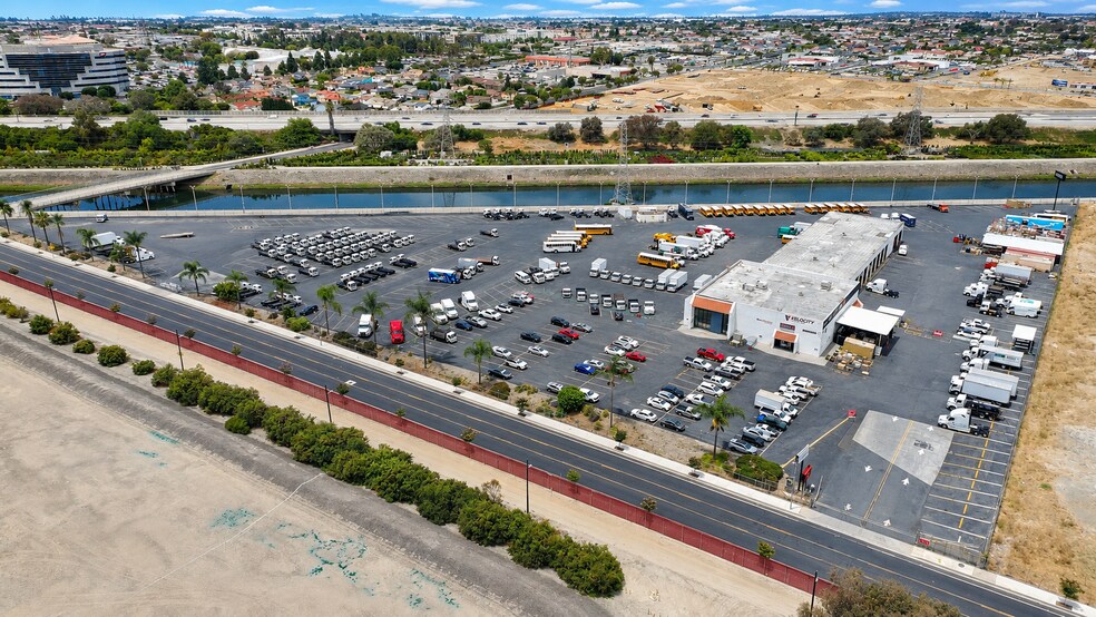 More Photos Of 21107 Chico St, Carson Land For Lease