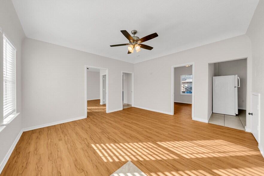 More Photos Of 1409 W Woodlawn Ave, San Antonio Apartments For Sale