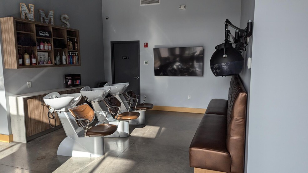 More Photos Of 11601 Euclid Ave, Cleveland Storefront Retail Residential For Lease