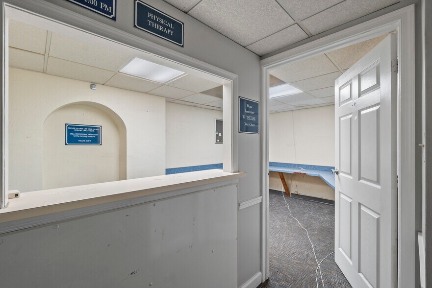 More Photos Of , Baltimore Office For Sale