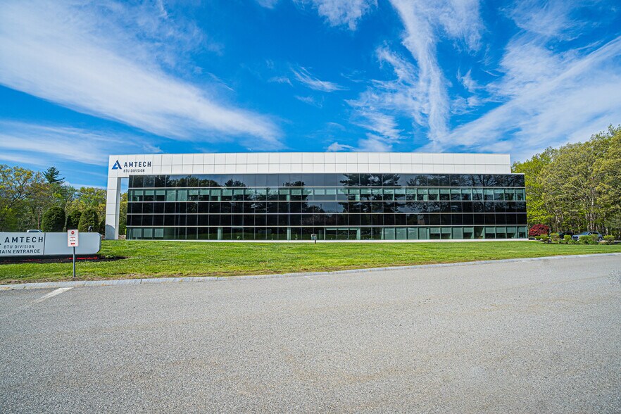 More Photos Of 10 Lyberty Way, Westford Research And Development For Lease