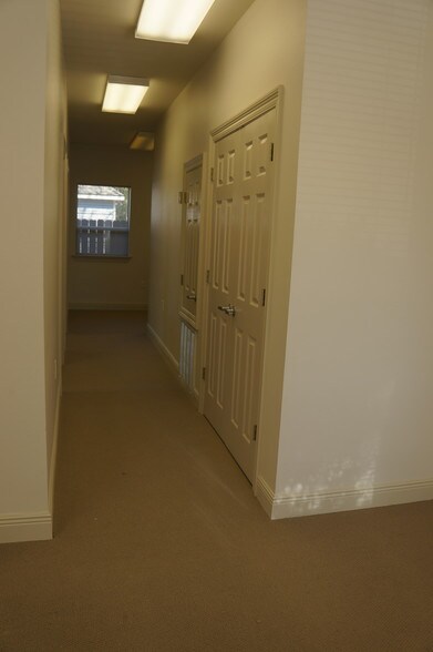 More Photos Of 801 Asbury Dr, Mandeville Office For Lease