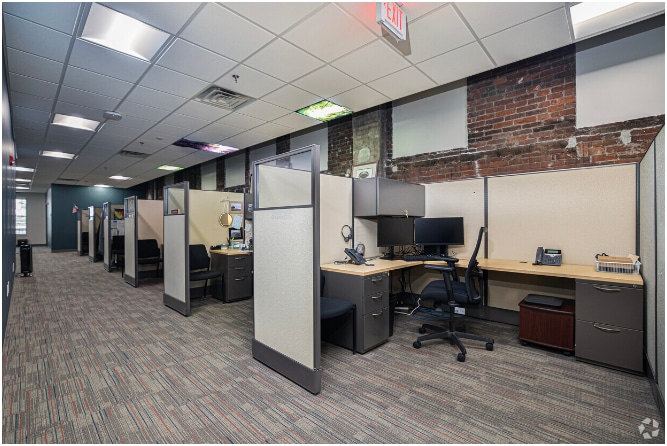 More Photos Of 530 Main St, Worcester Unknown For Lease