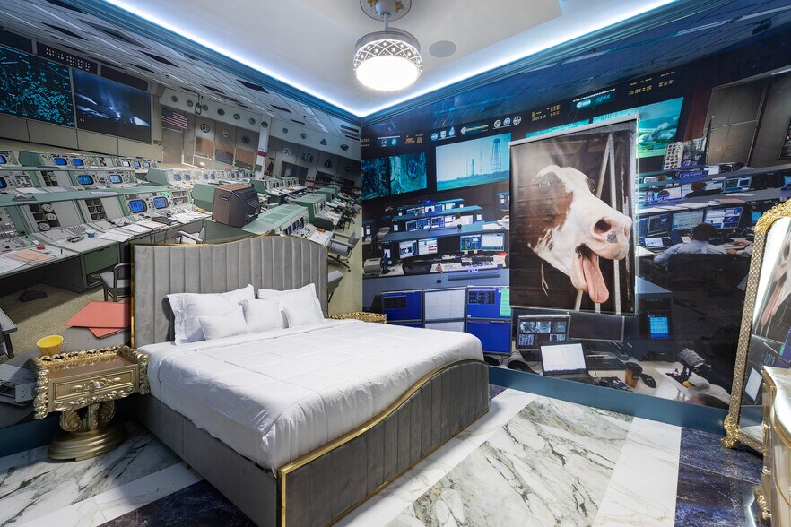 More Photos Of 1015 Fantasy Dr, Davenport Specialty For Sale