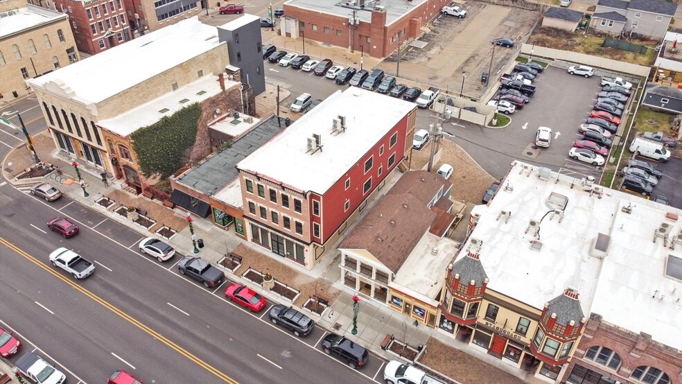 More Photos Of 1016 S State St, Lockport Apartments For Sale