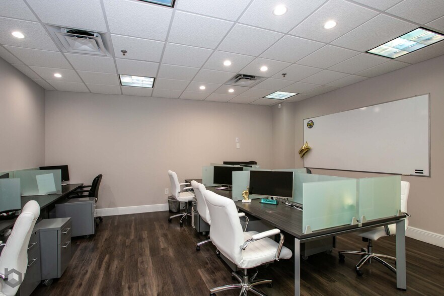 More Photos Of 2690 Weston Rd, Weston Office For Sale