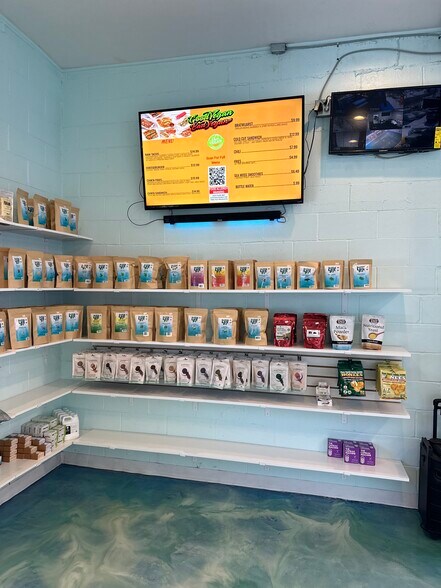 More Photos Of 2401 N Harding St, Indianapolis Flex For Sale