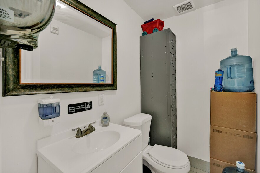 More Photos Of 2316 S Red Rd, Miami Medical For Sale